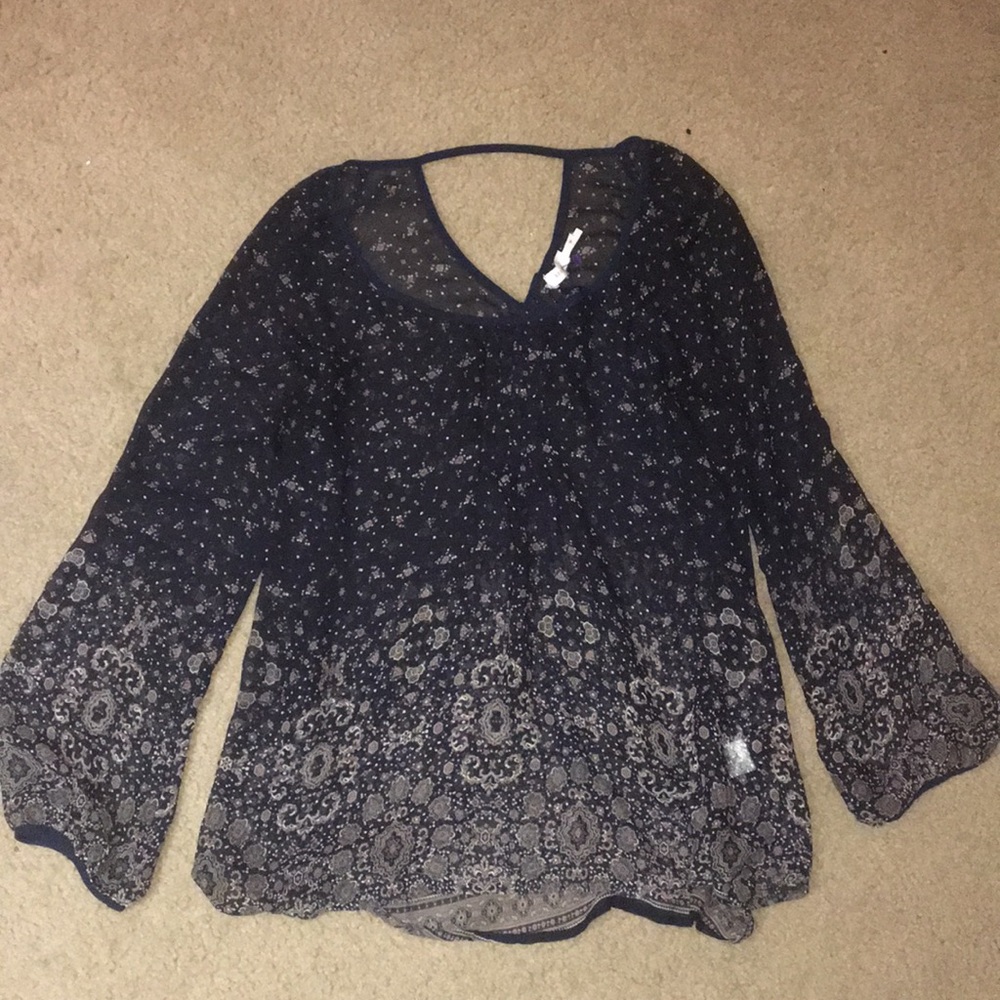 Long sleeve flowy shirt